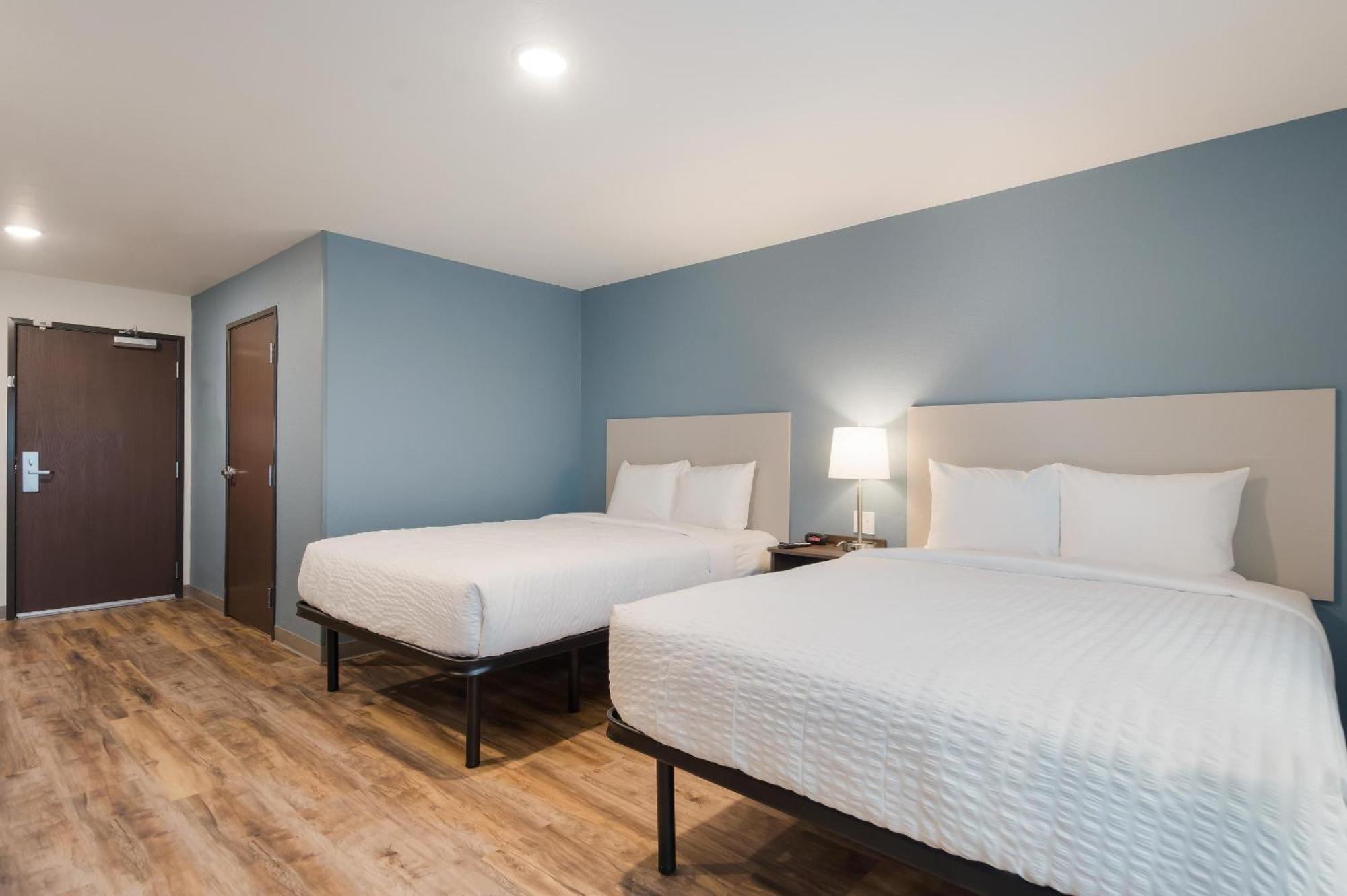 Woodspring Airport North Veterans Expressway Hotel